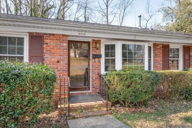 Photo - Cute 3-Bedroom Brick Ranch in Oakhurst!