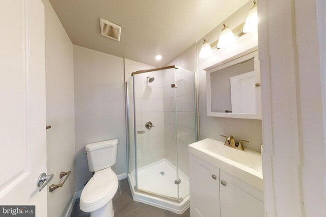 Building Photo - 1517 W Seybert St Unit 1