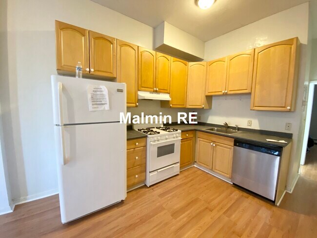 Photo - 96 Hammond St