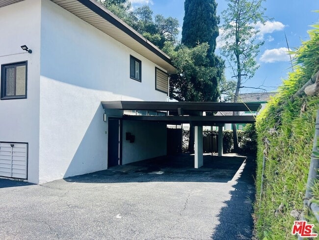 Photo - 532 El Dorado St