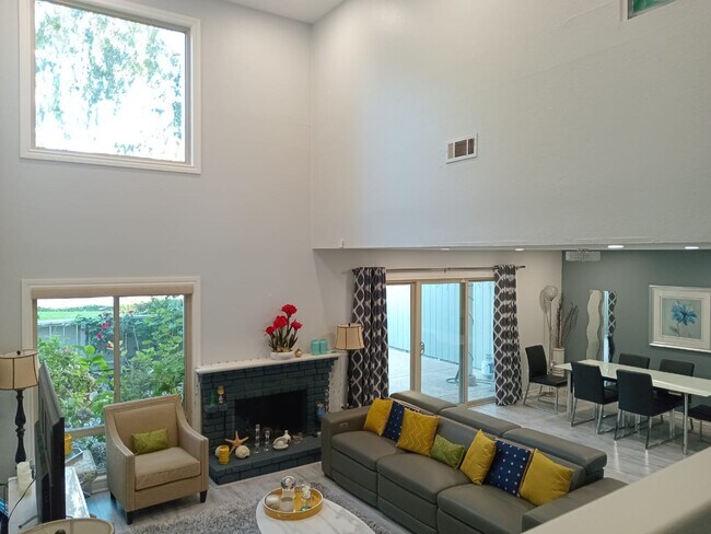 Photo - 7551 Maywood Dr