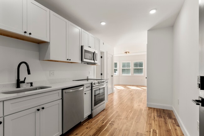 Building Photo - 8 Enon St Unit 204 Rental