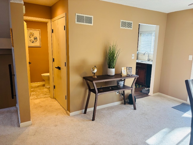 Photo - 10747 Oakmont St