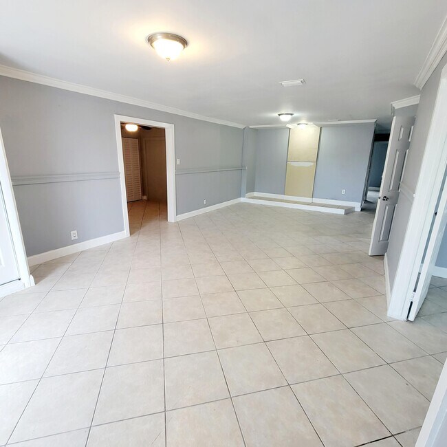2021 NW 64th Ave