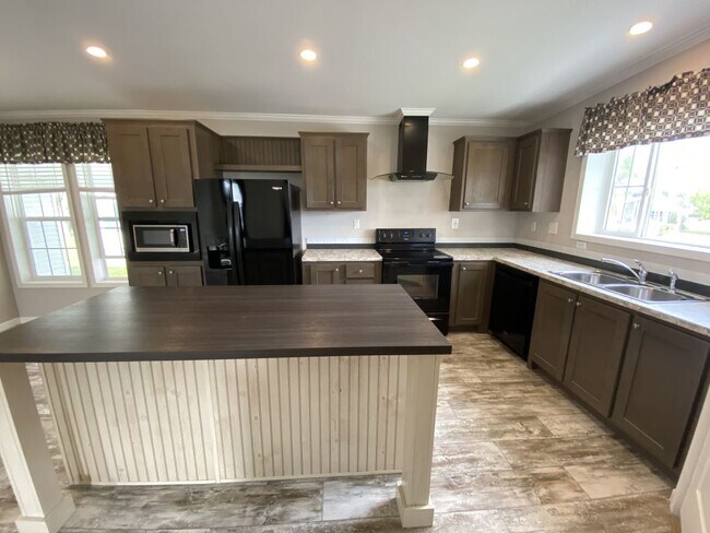 Photo - 7300 20th St