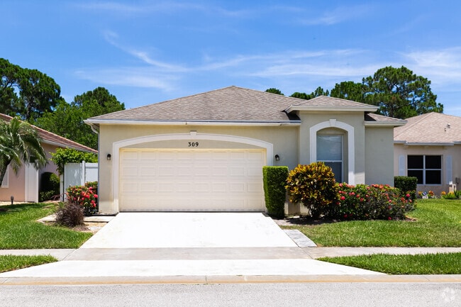 Building Photo - 309 SW Tomoka Springs Dr Rental