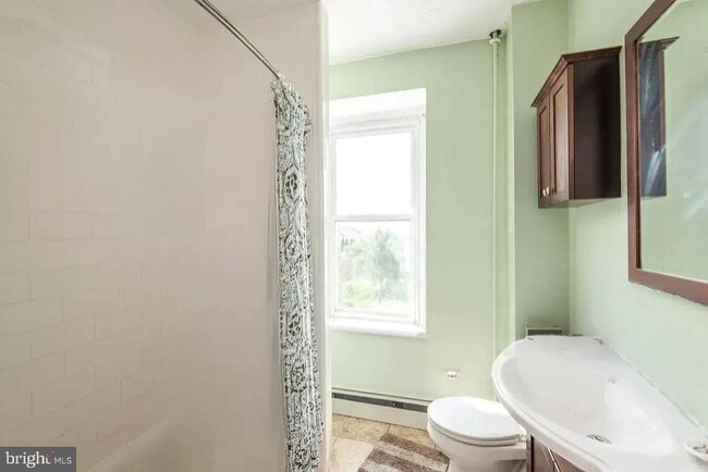 Photo - 235 Hermitage St