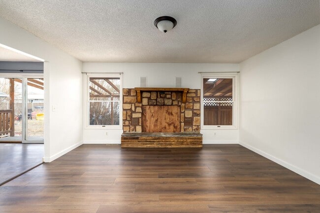 Photo - Large updated 4 bedroom 3 bath home in Laurel