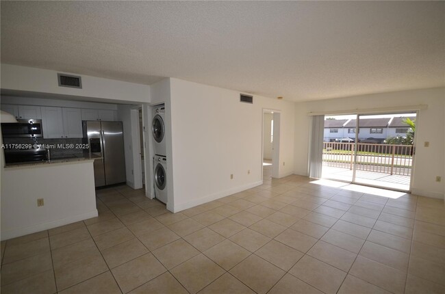 Photo - 15201 SW 80th St Unidad 207 Rental