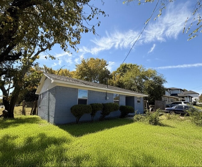 Photo - 308 E Bourn St