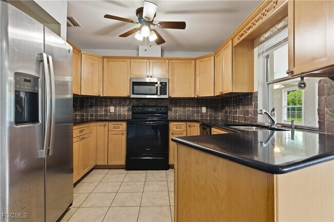 Photo - 4520 SE 11th Pl