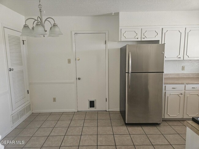 Photo - 6832 Escondido Dr