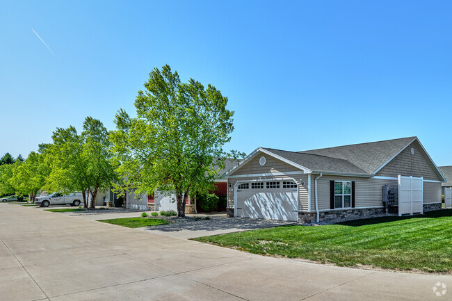 Building Photo - Redwood Maumee Rental