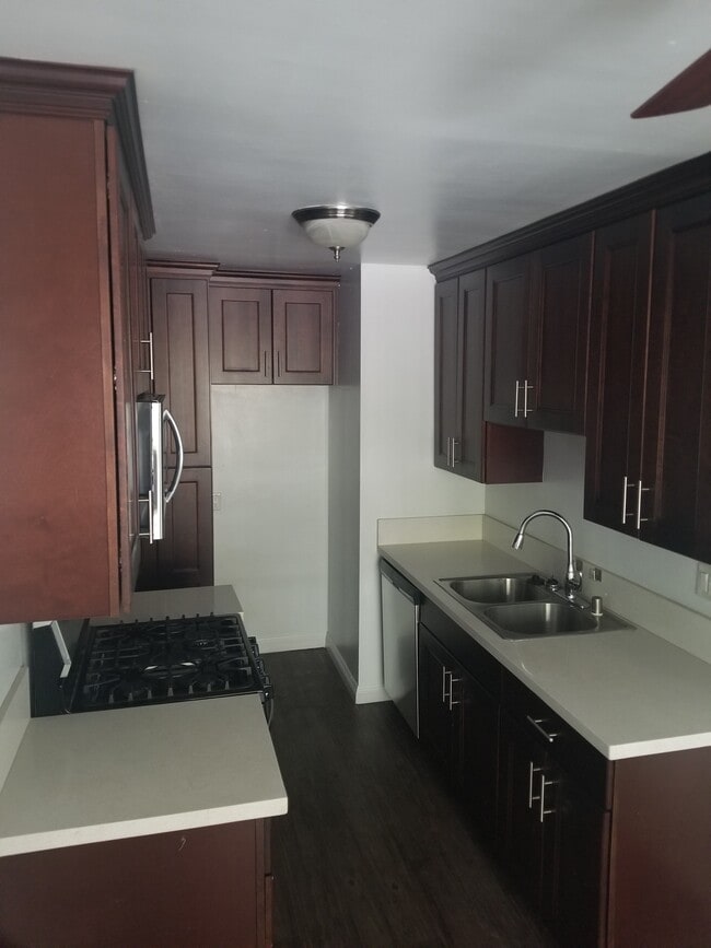 Chateau Sycamore Apartments