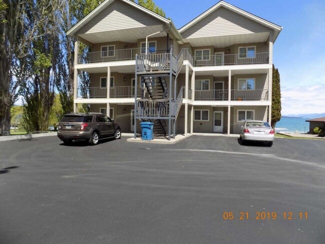 Photo - Fully Furnished Condo on Lake