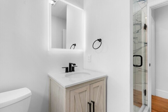 Photo - 21 Sydney St Unit 2