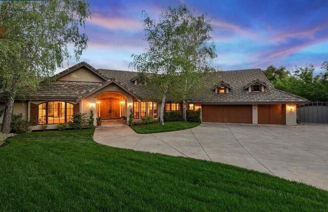 Photo - 5 Bed 5 Bath Alamo Estate