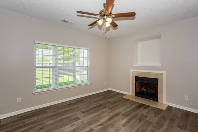 Photo - 1938 Olsen Ln