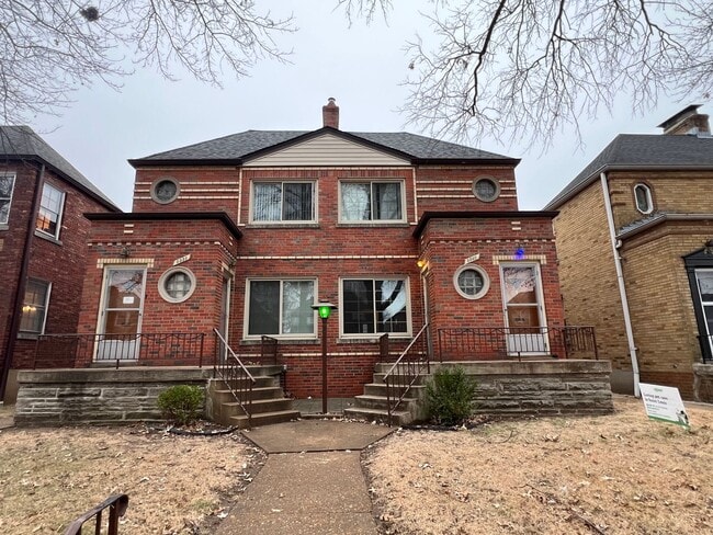 Building Photo - 6358-60 Sutherland Ave Unit 6360 Sutherland 1W