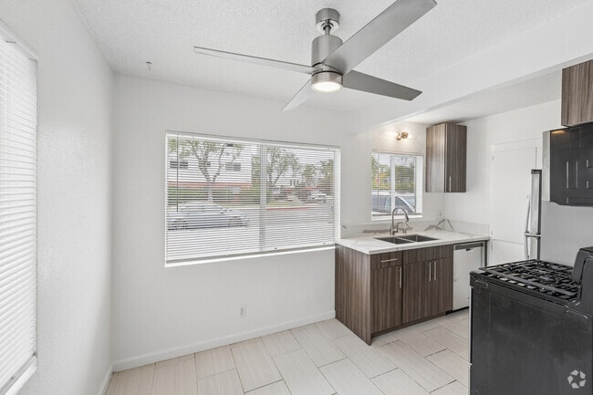 1BR, 1BA - 511SF - Dining Room