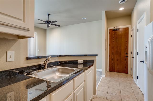 Photo - 713 Grainger St Unidad 201