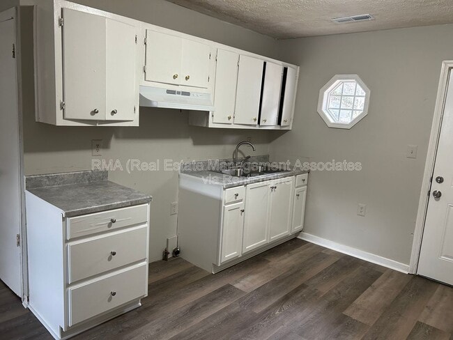 Photo - 525 E Central Ave