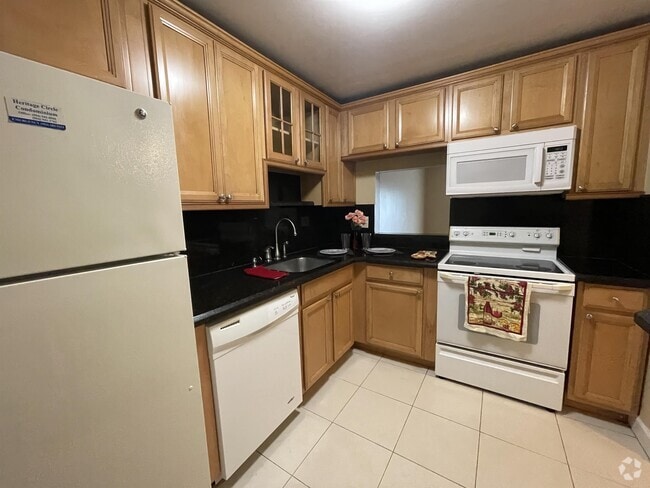 Building Photo - 4324 NW 9th Ave Rental