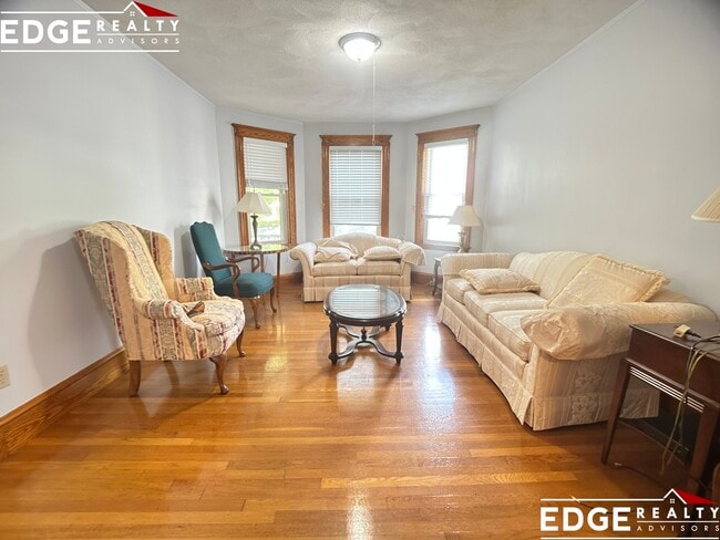 Photo - 494 Washington St Unit 1