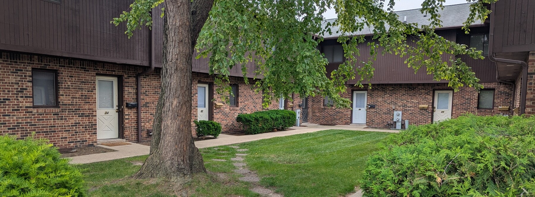 Old Orchard Apartments - Old Orchard Apartments