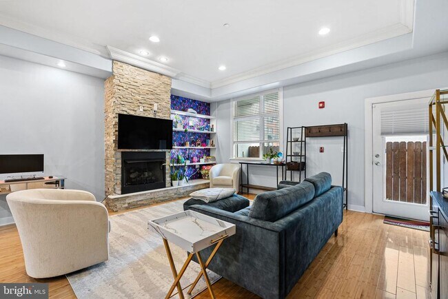 Photo - 1535 Fairmount Ave