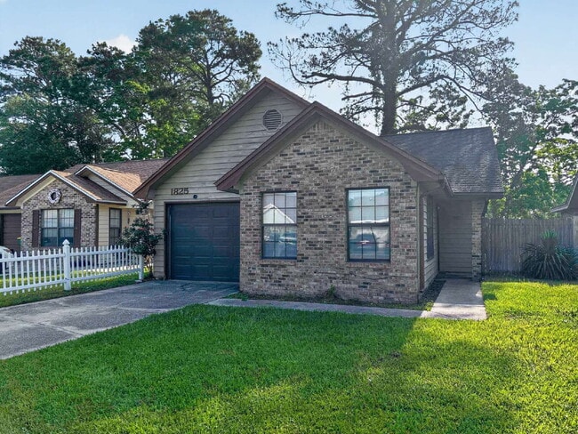 Photo - 1825 Hunters Path