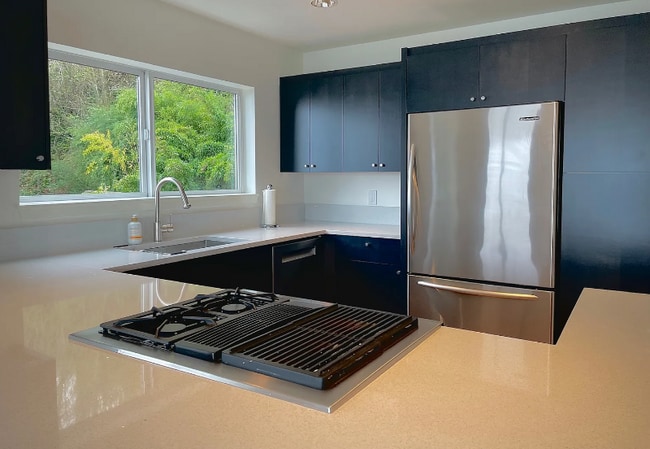 Photo - 1402 Alki Ave SW Unidad 302