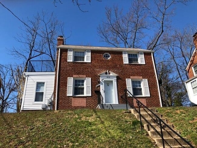 Building Photo - Gorgeous Cheverly Colonial With a Finished  Basement! 3 Beds and 1.5 Baths!