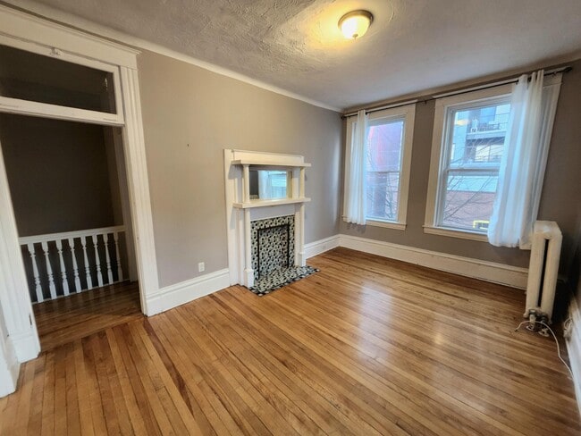 Building Photo - 242-242 Princess St Unit 242