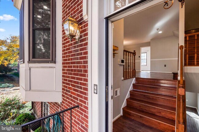 Photo - 5416 Wycklow Ct