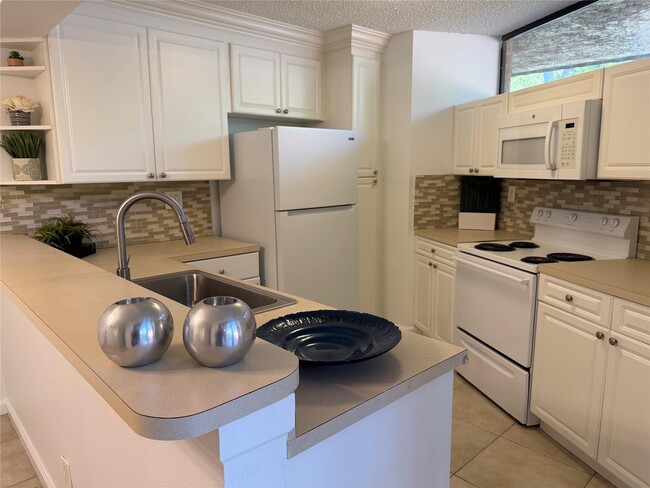 Photo - 8183 Severn Dr