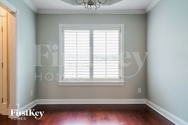 Photo - 210 James Allen Pl