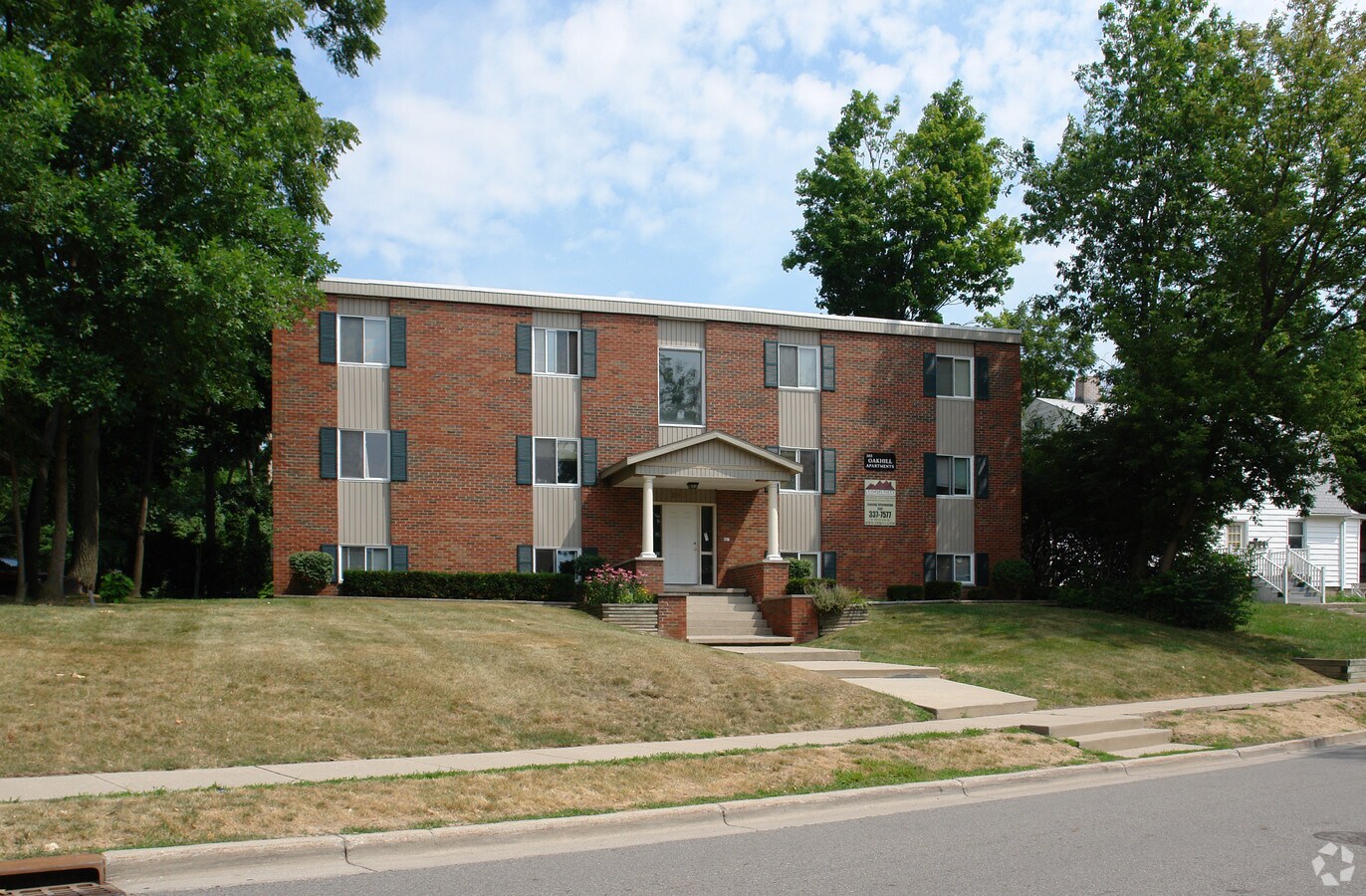 Oakhill Apartments - Oakhill Apartments