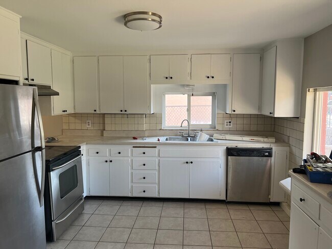 kitchen - 2938 W 42nd Ave Casa