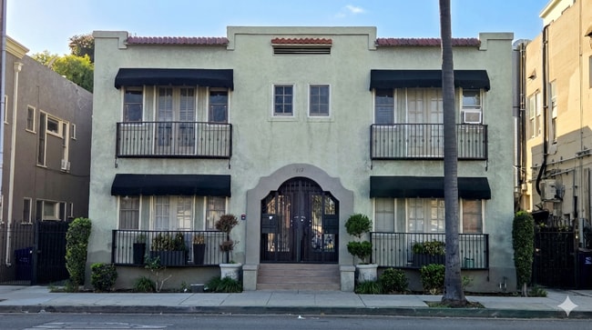 Building Photo - 219 Redondo Ave