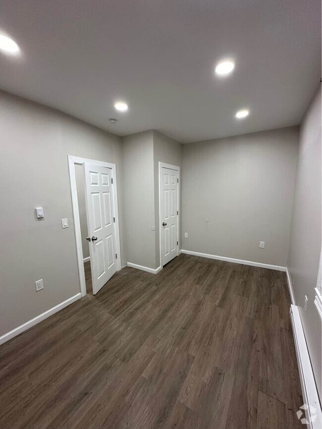Building Photo - 1213 Pittston Ave Rental