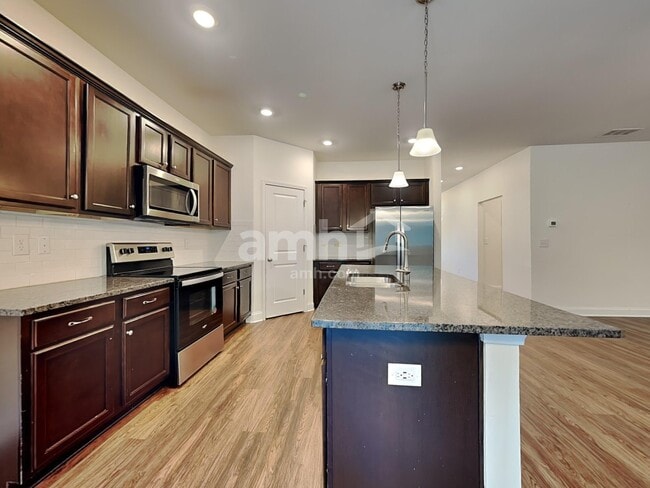 1120 Ashlyn Ct