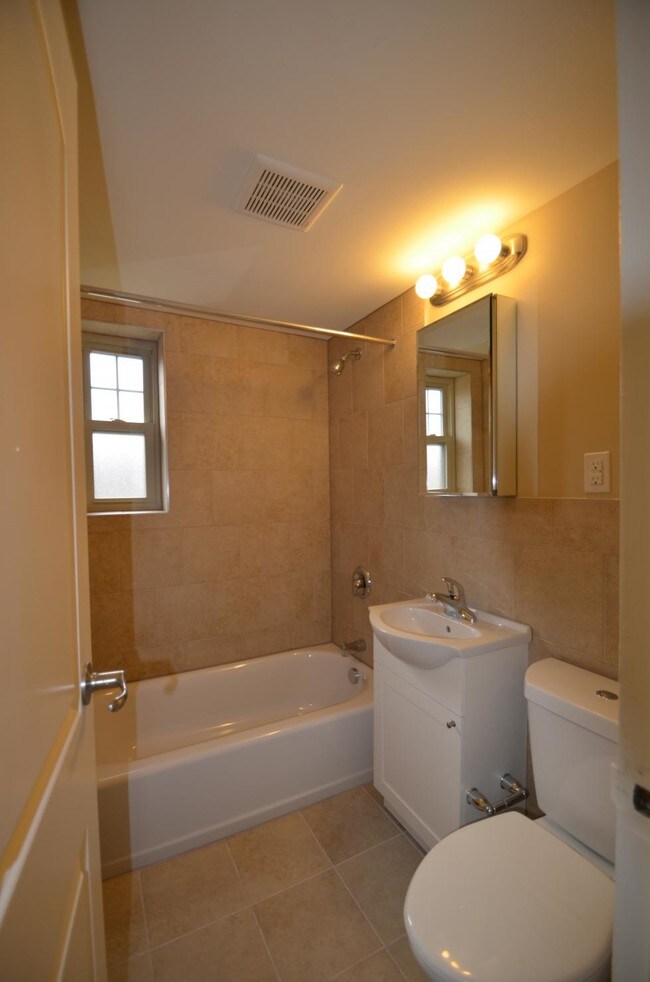 Photo - Aspen Court Apartments