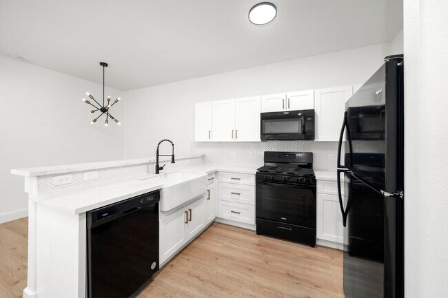 Photo - 7205 Tippett St