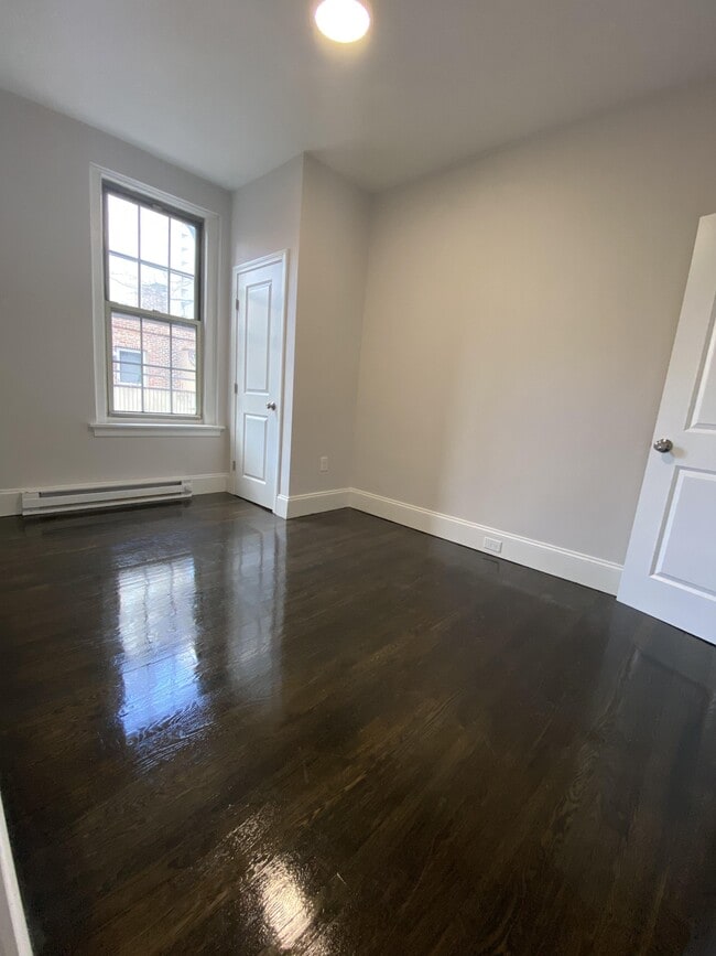 Photo - 16 Saint Germain St Unidad 8