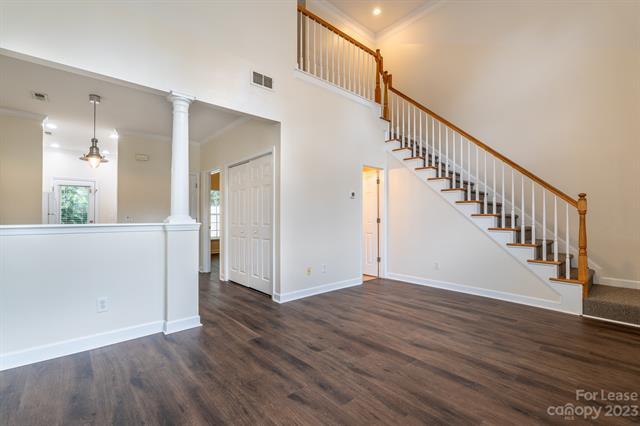 Photo - 722 Tavern Ct