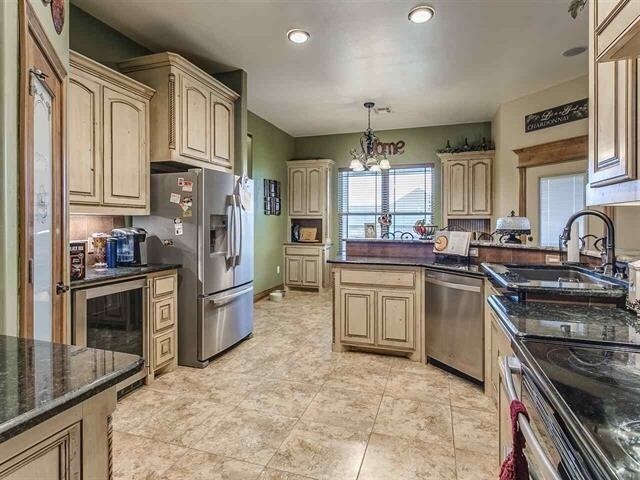 Photo - 202 Parkview Dr