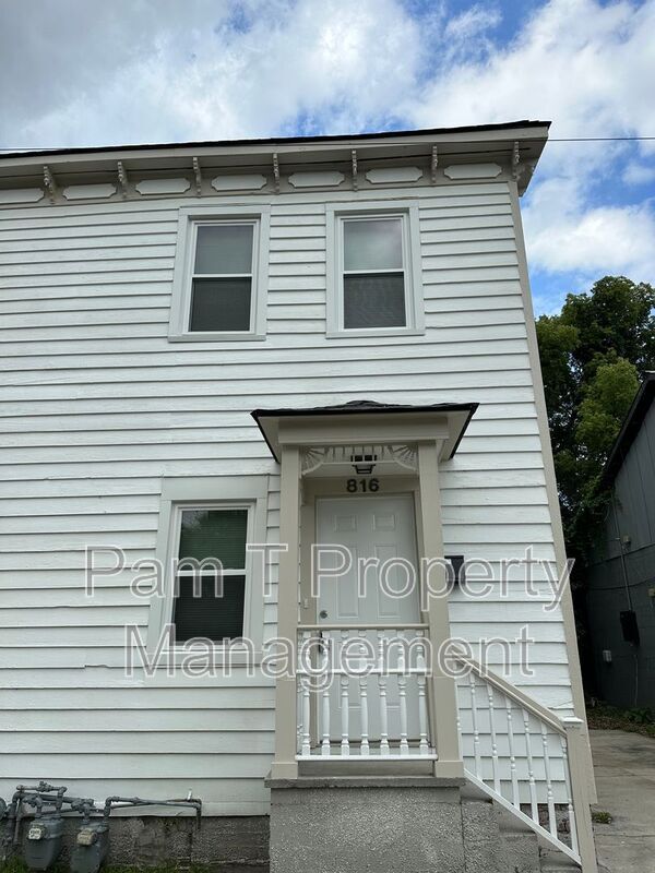 Photo - 816 Ott St