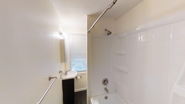 Photo - 127 Comstock Pl Unit 1