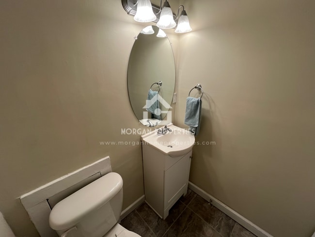 Photo - 1229 W 13th St